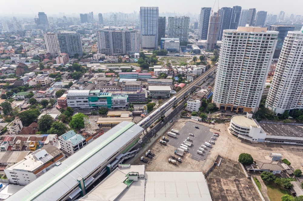 🎗️KnightsBridge Space Ratchayothin🎗️