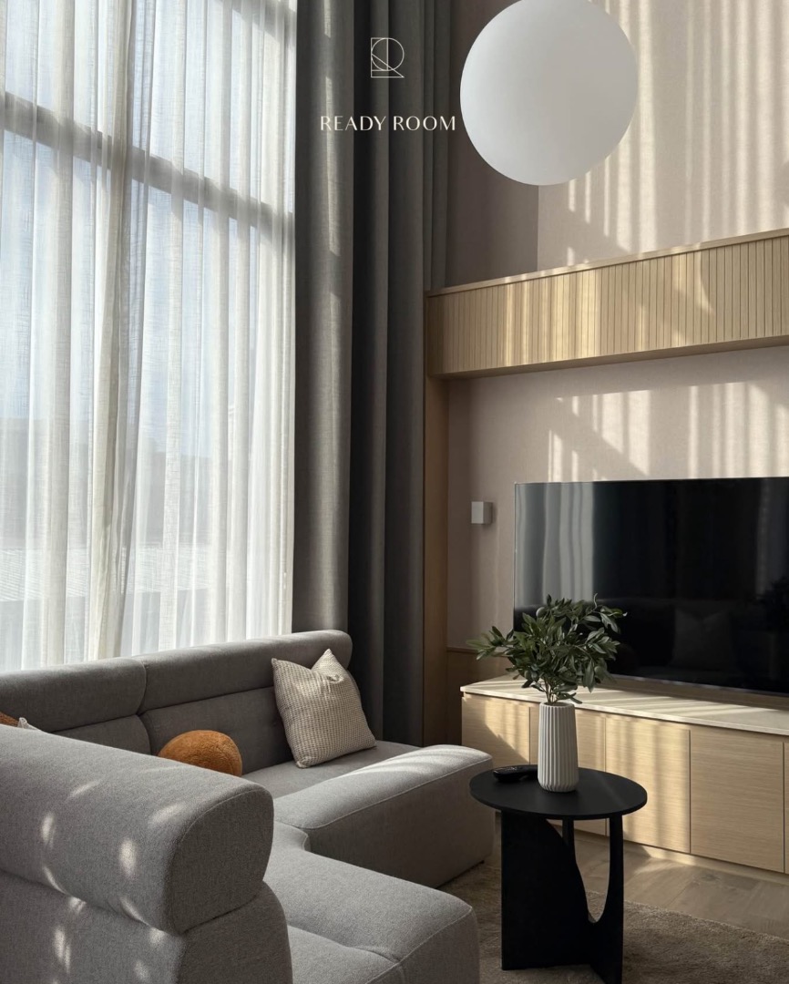 The crest park residence