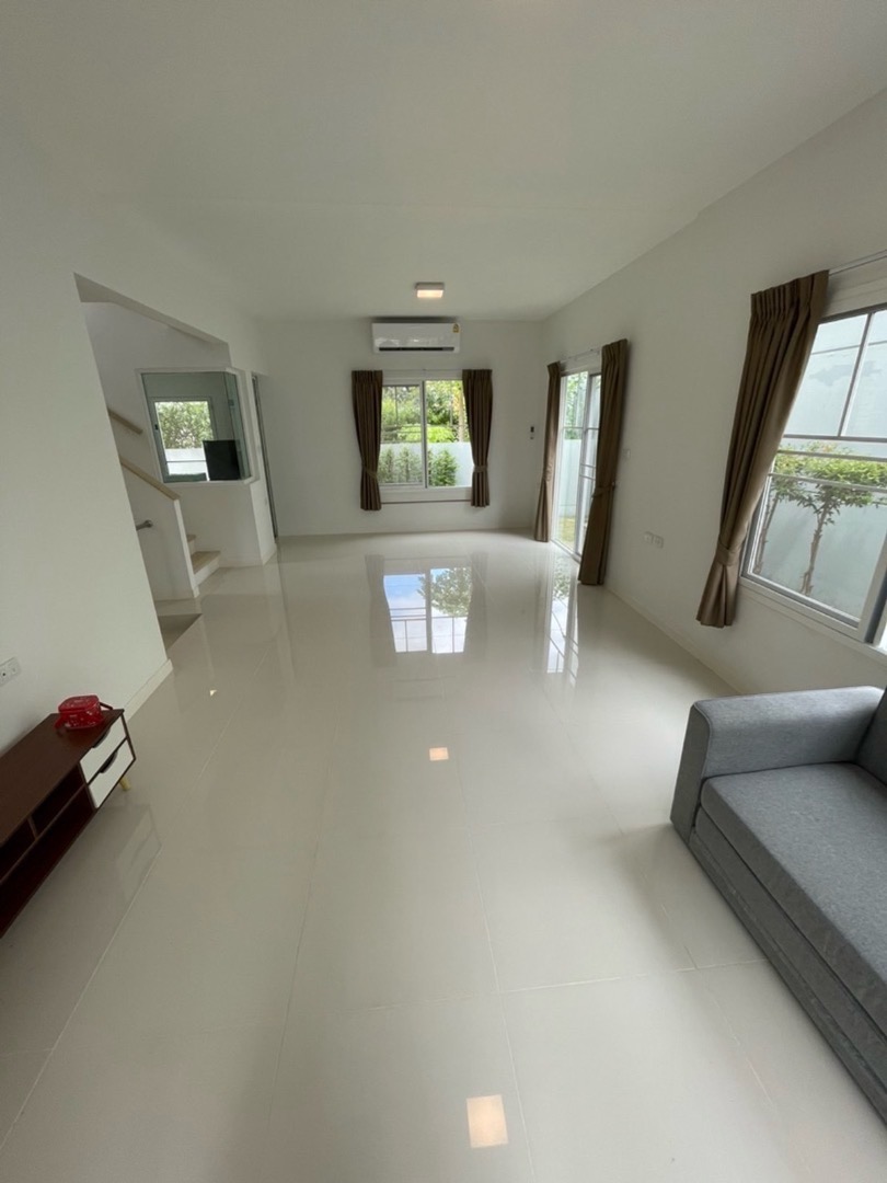  Sivalee Srinakarin–Romklao