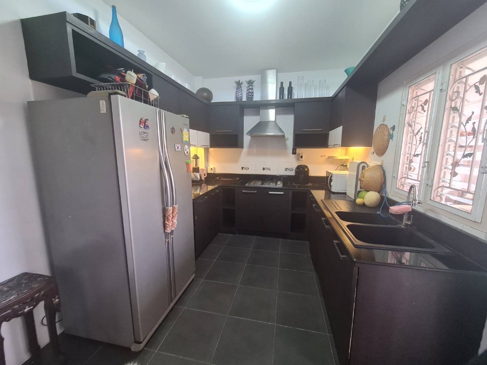 Narawan Village, Pattanakarn 44