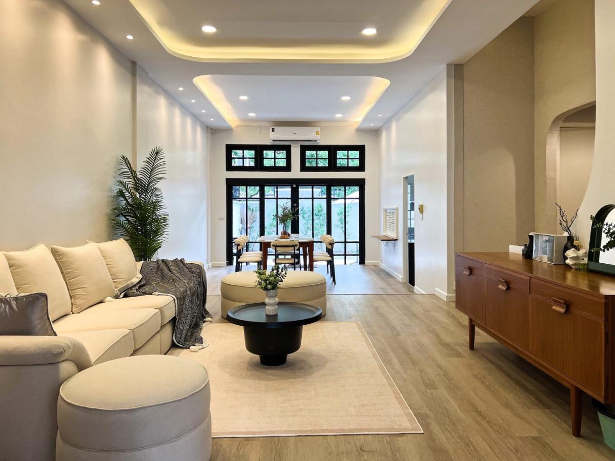 Townhouse for Rent — พระโขนง สุขุมวิท71  (ปรีดี 35) 