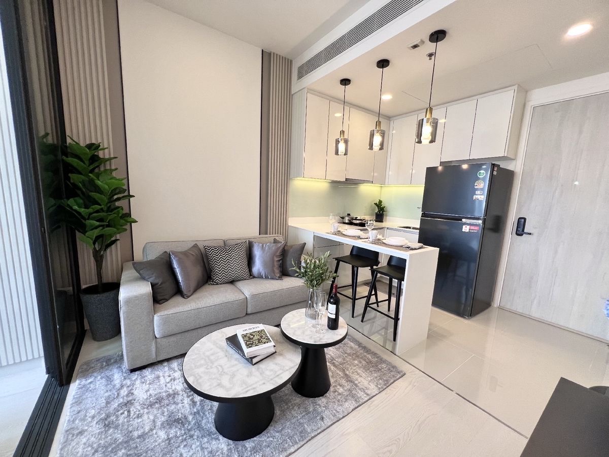 MAZARINE Ratchayothin 