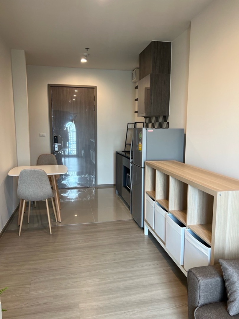 The base Phetchaburi Thonglor