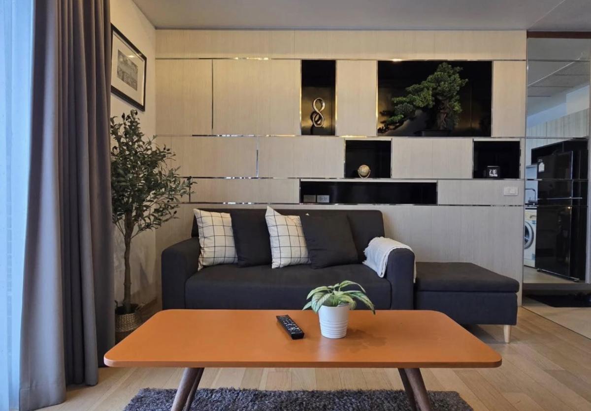 HQ Thonglor by Sansiri 