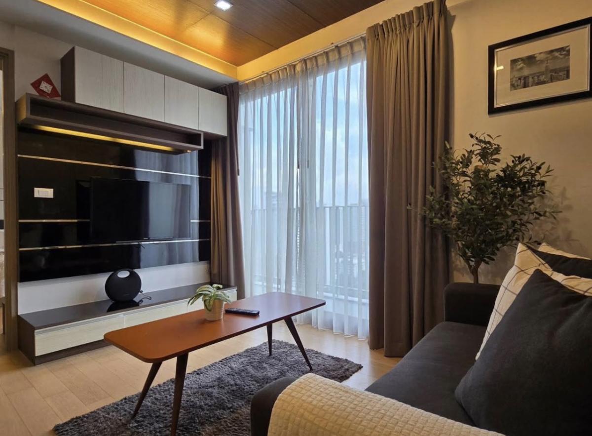 HQ Thonglor by Sansiri 