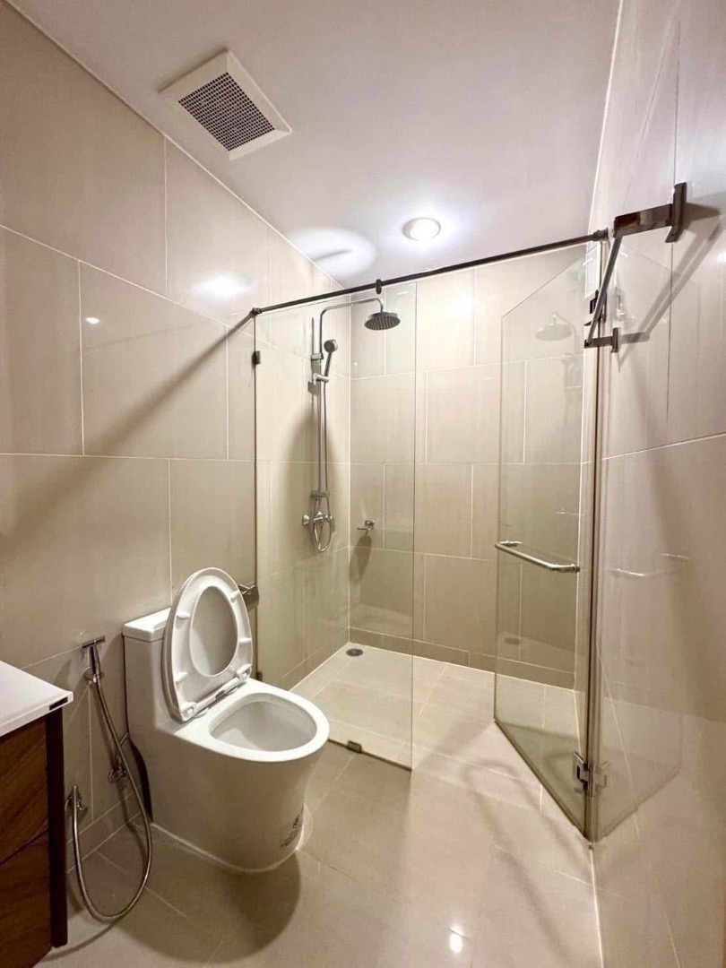 The empire place Sathorn - Narathiwas 