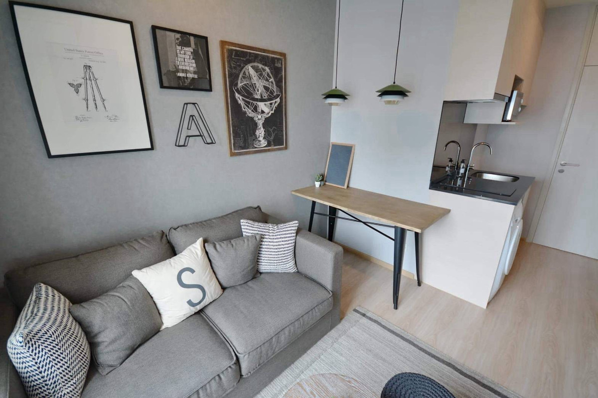 Noble revolve ratchada 1