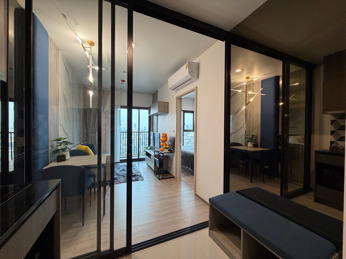 The base Phetchaburi Thonglor