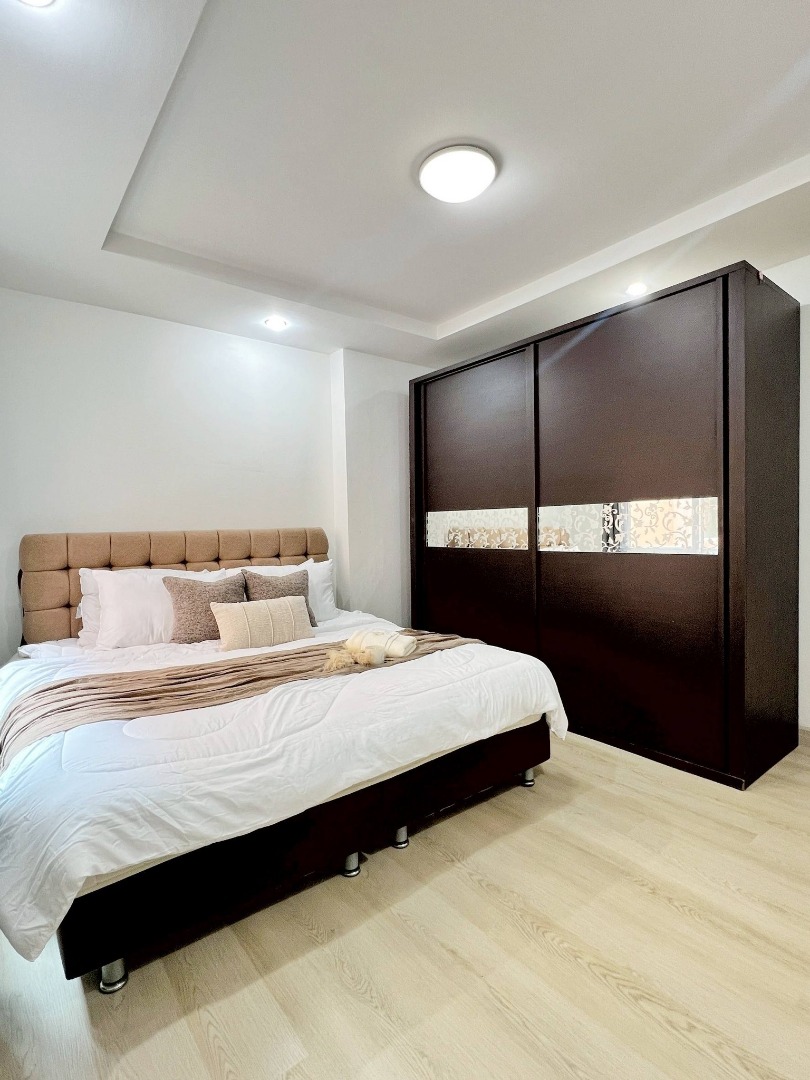 แฮปปี้ คอนโด รัชดา 18