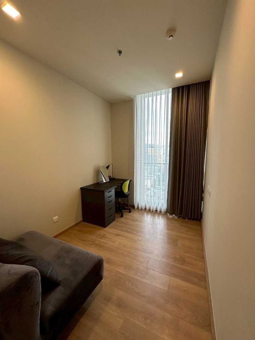 โนเบิล อราวน์ สุขุมวิท 33