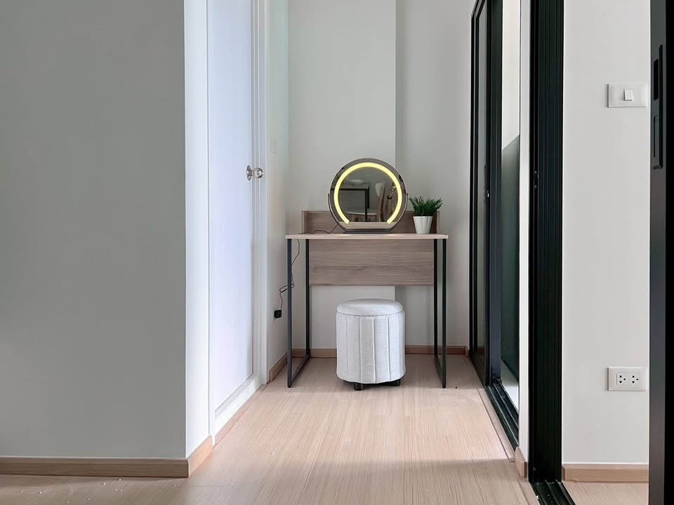 ชีวาทัย ฮอลล์มาร์ค ลาดพร้าว-โชคชัย 4 