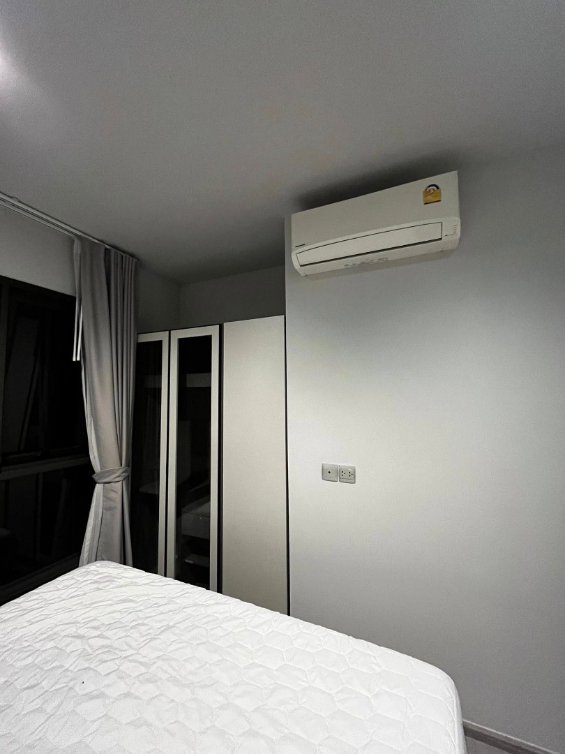 ไลฟ์ อโศก พระราม 9