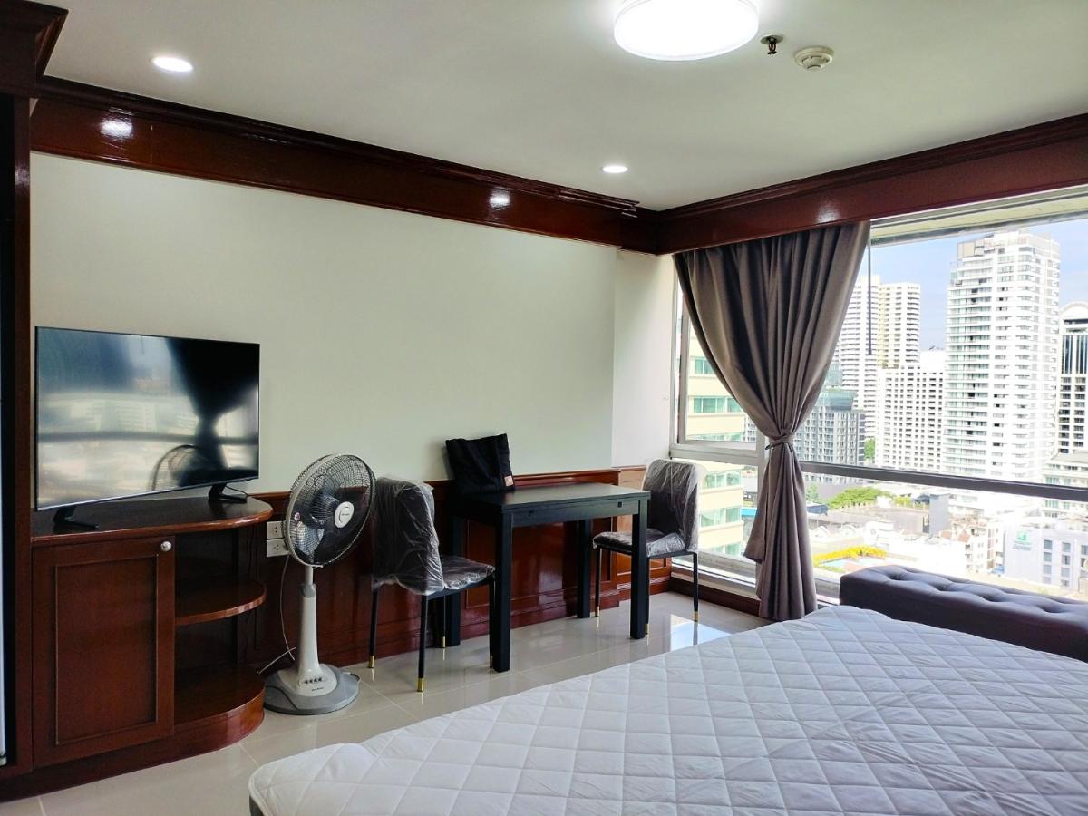 Sukhumvit Suite