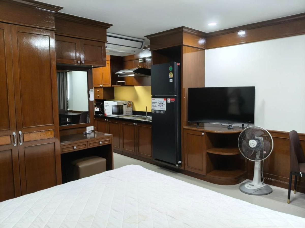 Sukhumvit Suite