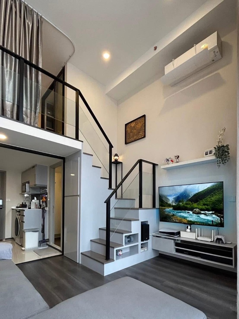 Knightsbridge Space Ratchayothin