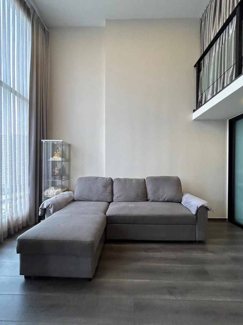 Knightsbridge Space Ratchayothin