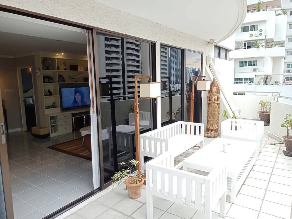 Supalai Place Sukhumvit 39