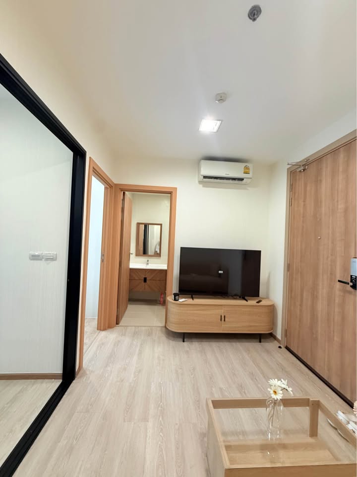 Condolette Midst Rama 9