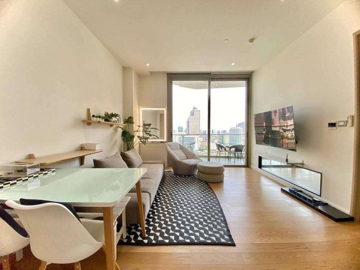 Magnolias Waterfront Residences