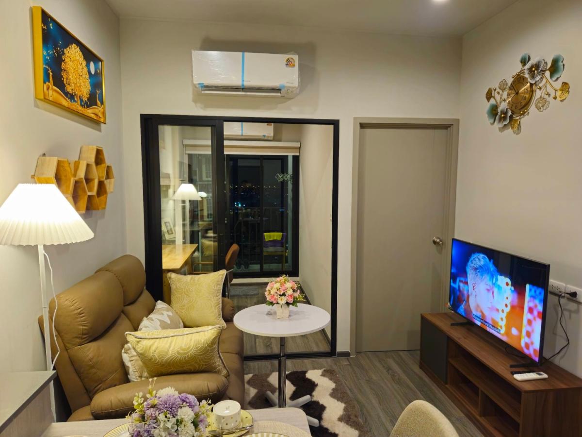 Ideo Ramkhamhaeng - Lam Sali Station