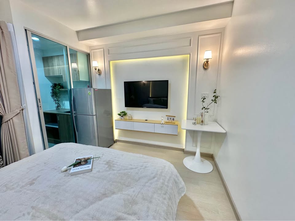 The Urbano Ratchadapisek 19