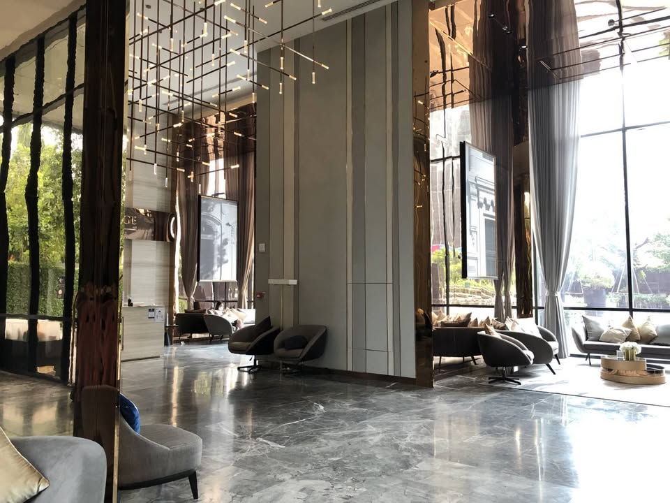 Knightsbridge Prime Sathorn