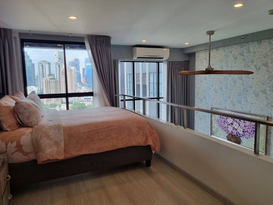 Knightsbridge Prime Sathorn