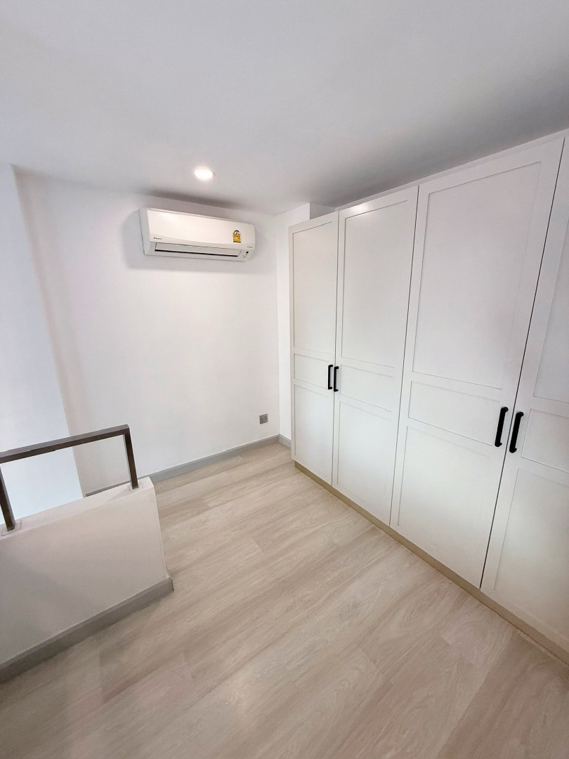 Knightsbridge Prime Sathorn