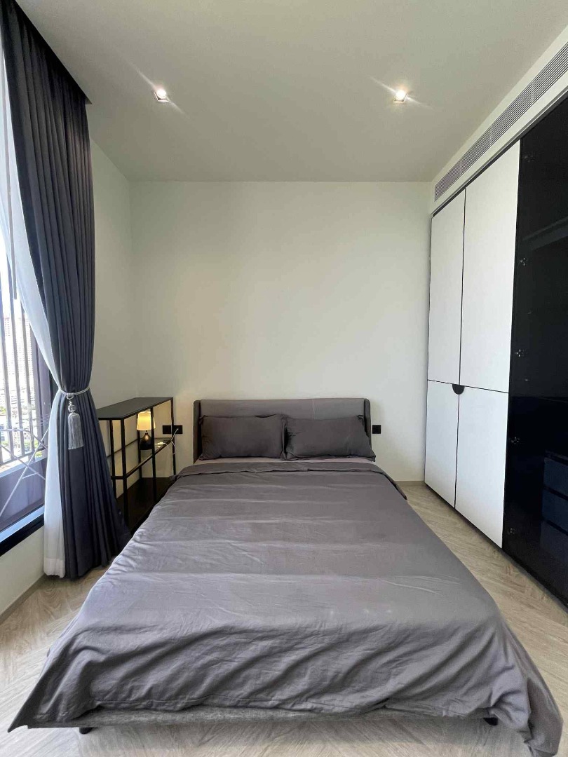 Chapter Charoennakhon - Riverside