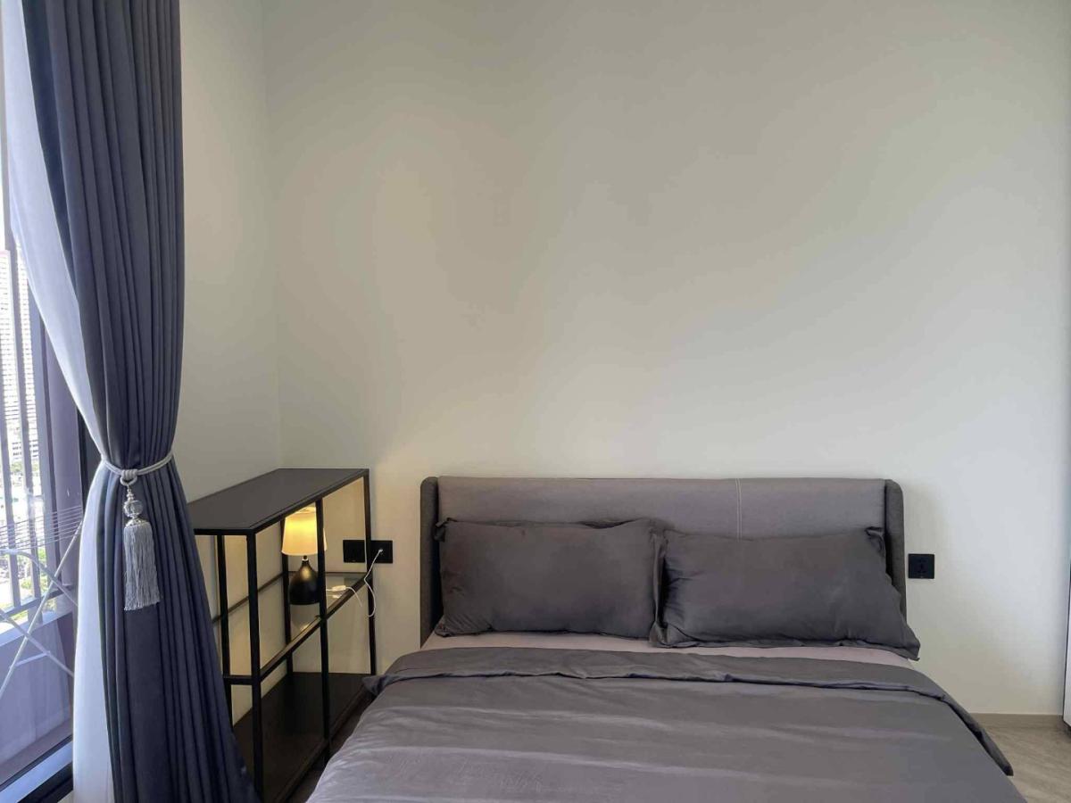 Chapter Charoennakhon - Riverside