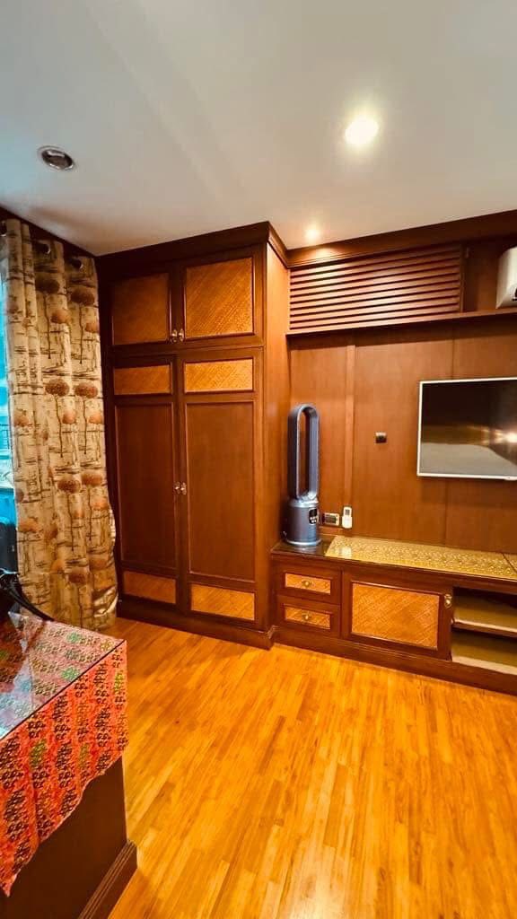 Baan Siri Sathorn Yenakard