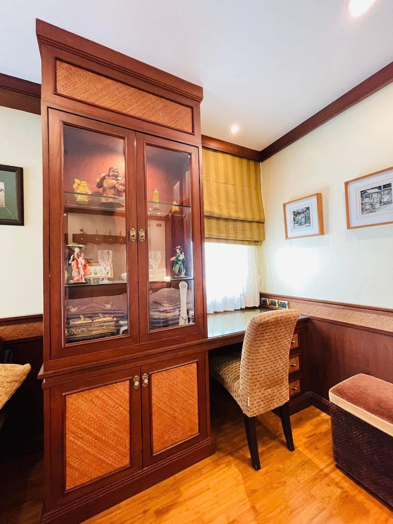 Baan Siri Sathorn Yenakard