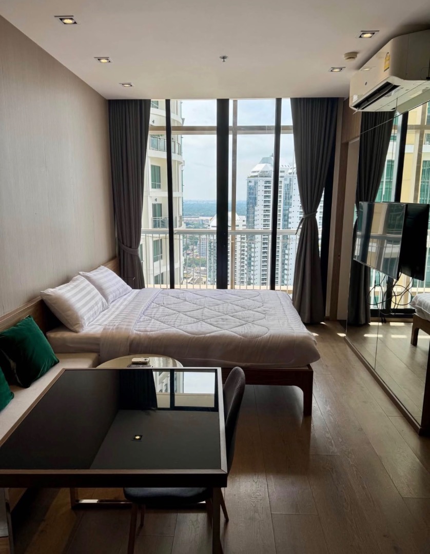 Park Origin Phrom Phong🌿🤍