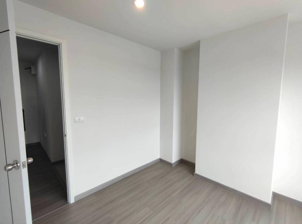 The President Charan Yaek Fai Chai