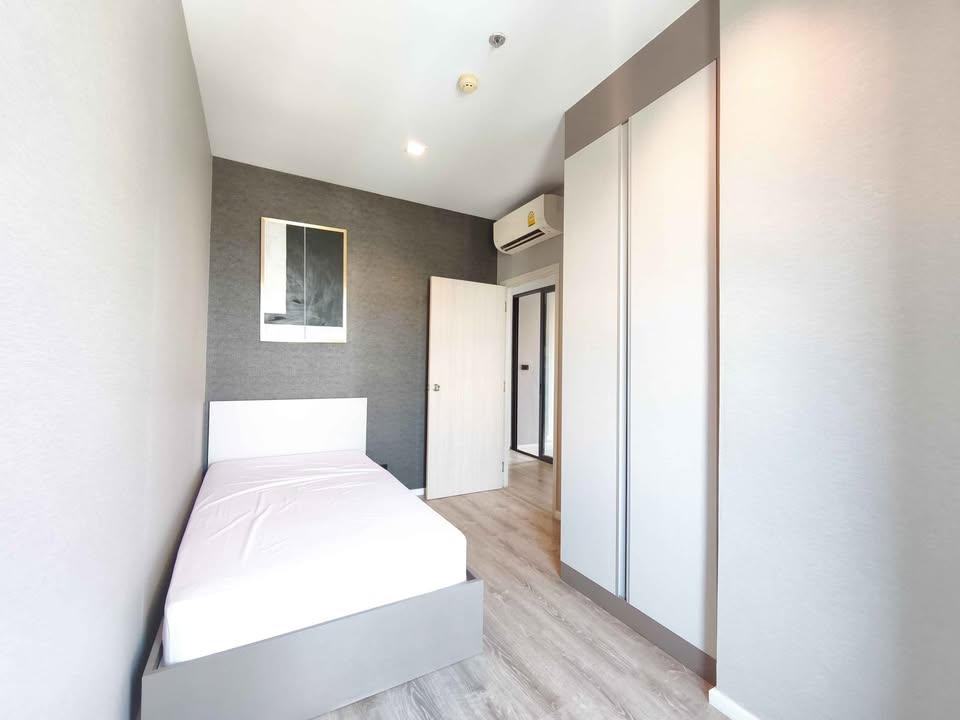 Knightsbridge Sky River Ocean