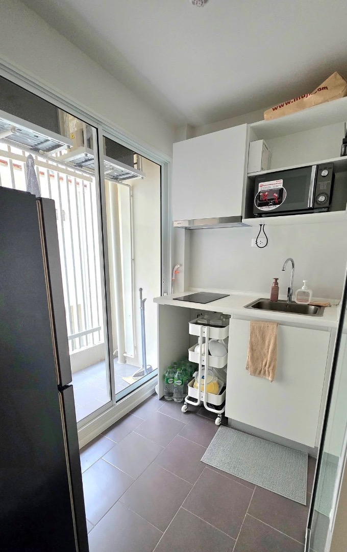 Blue Phaholyothin 35 