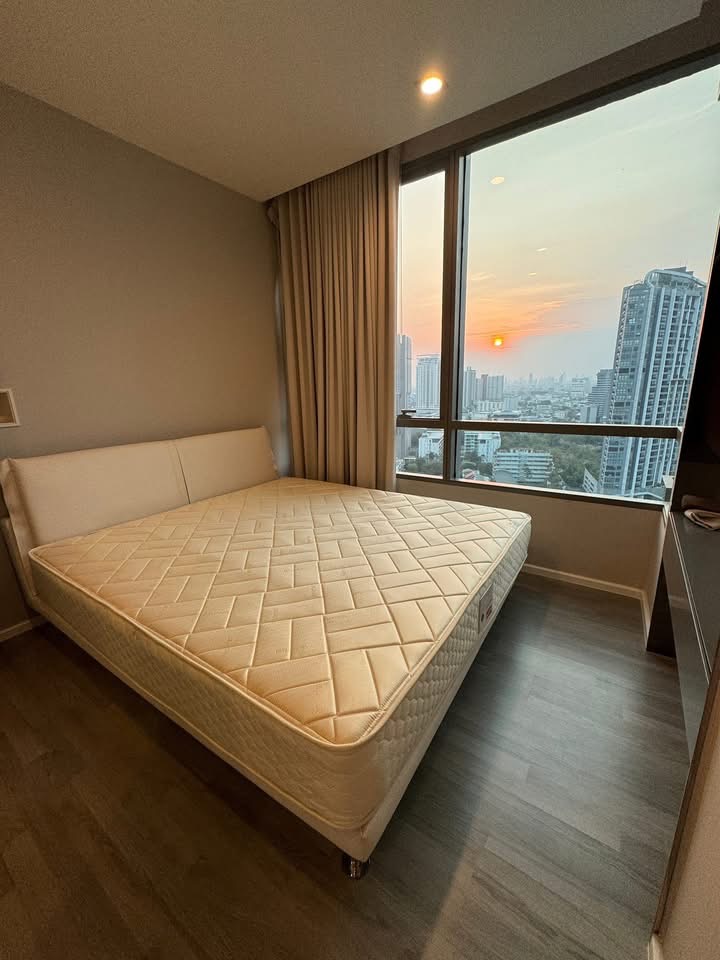 The Room Sukhumvit 69 