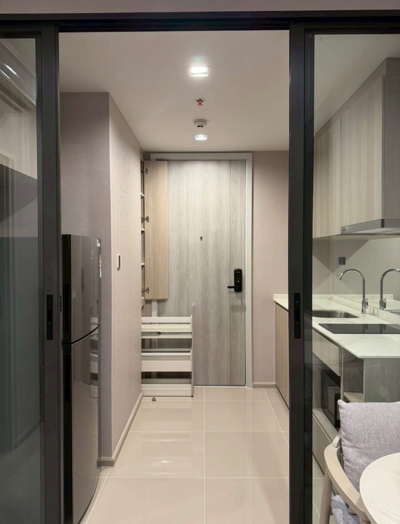 Project :  Reference Sathorn-Wongwianyai 