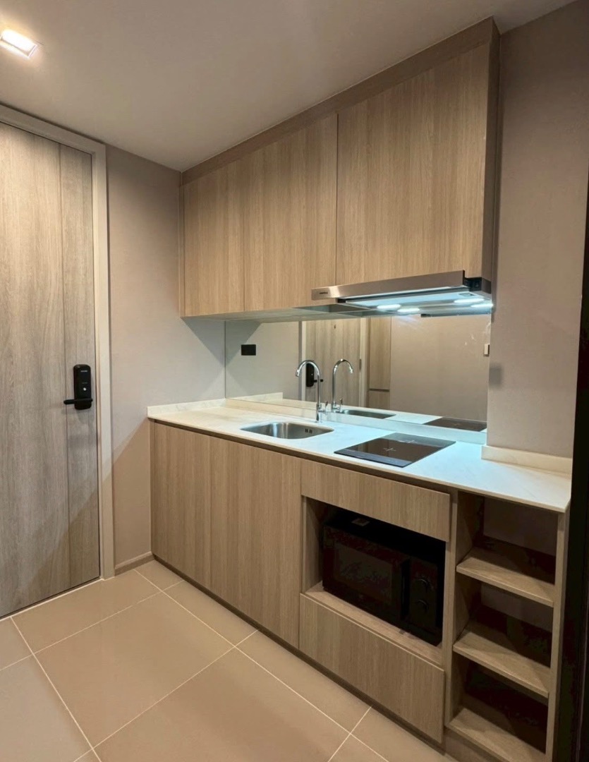 Project :  Reference Sathorn-Wongwianyai 