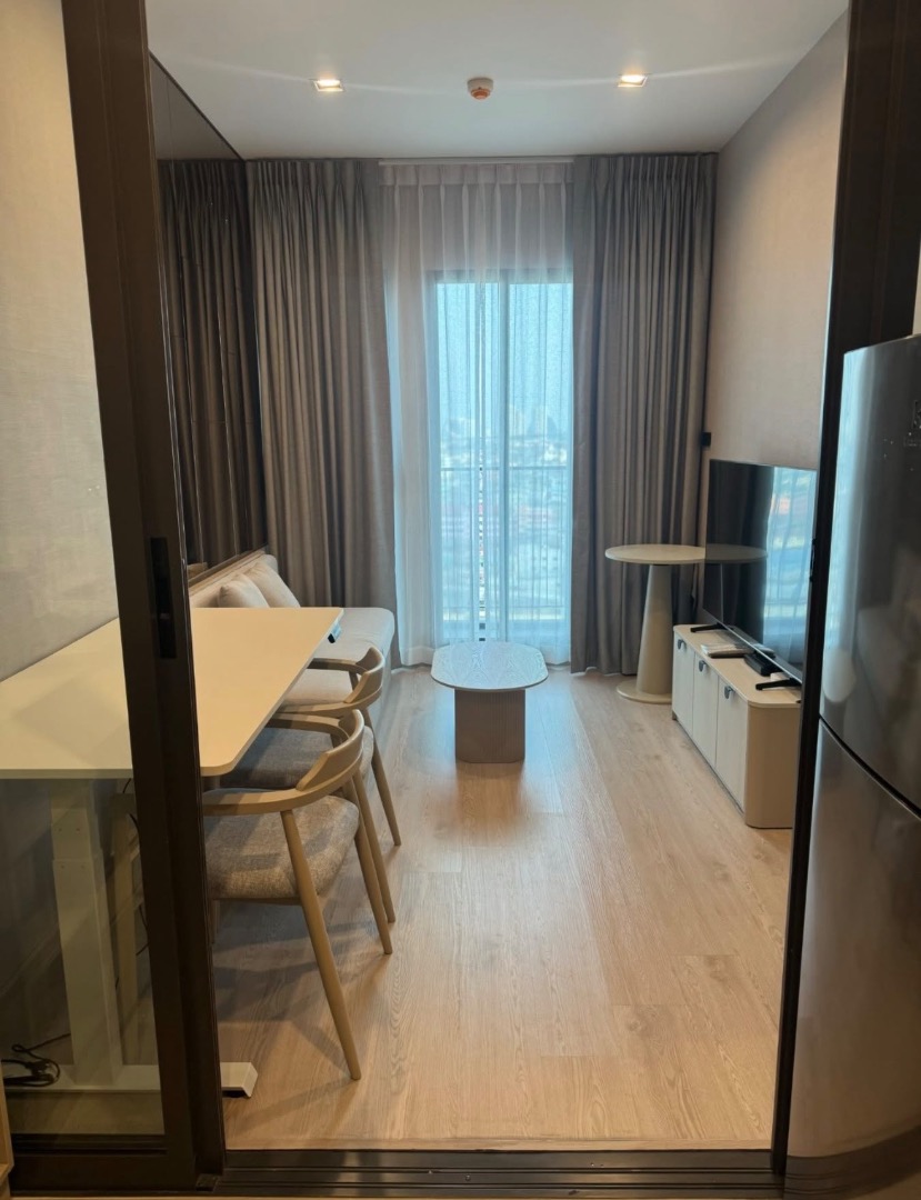 Project :  Reference Sathorn-Wongwianyai 