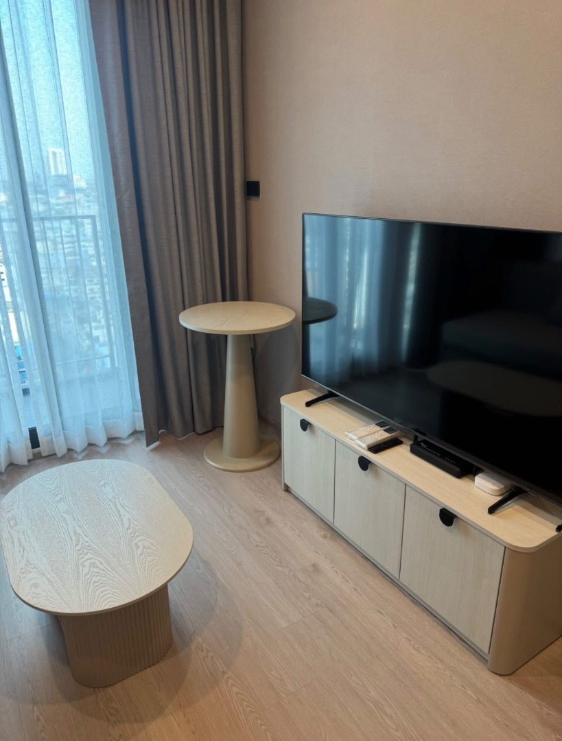 Project :  Reference Sathorn-Wongwianyai 