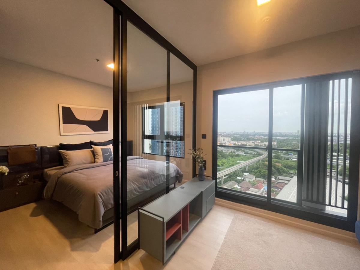 The key MRT Phetkasem 48 ) 