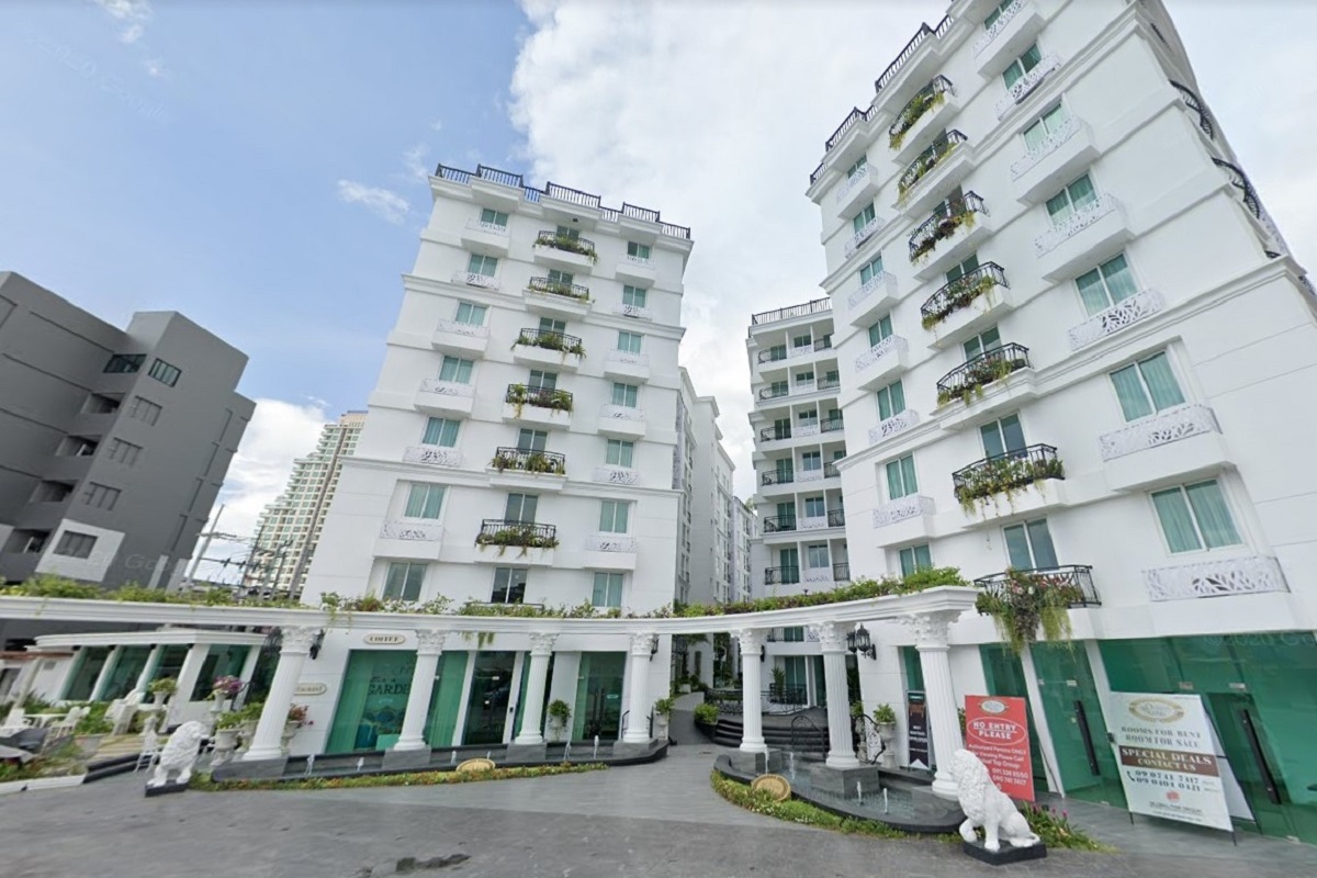 Condo-City-Garden-Olympus