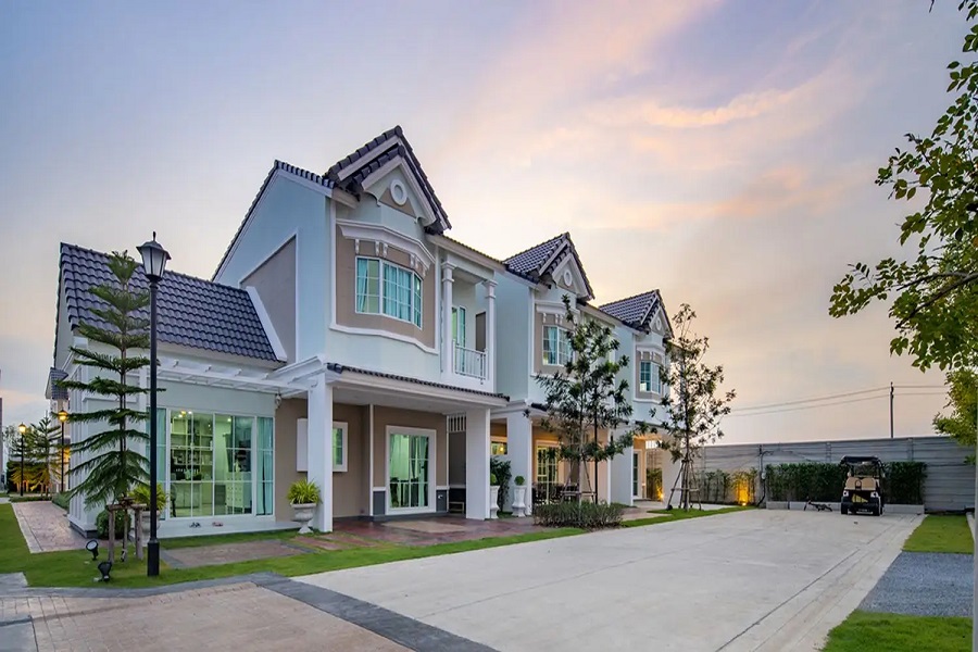 Baan-D-The-Hamilton-Kanjanaphisek-Bangyai