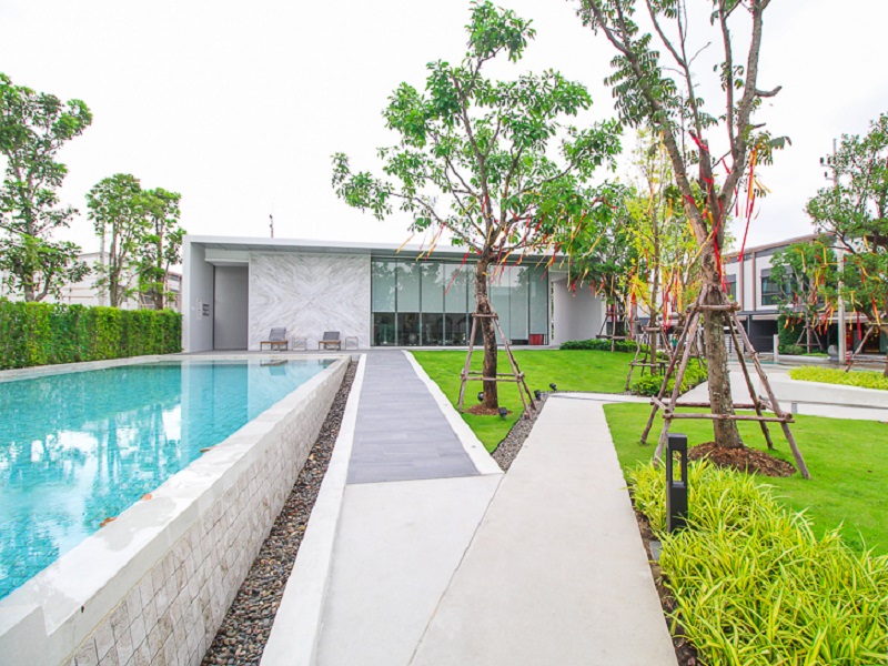 Pleno-Sathorn-Suksawat