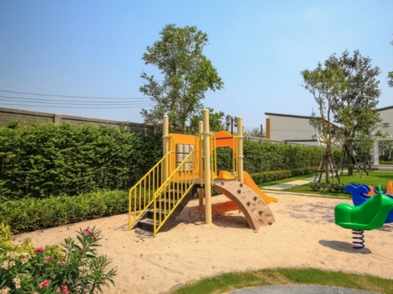 โกลเด้น-ทาวน์-เฉลิมพระเกียรติ-สวนหลวง