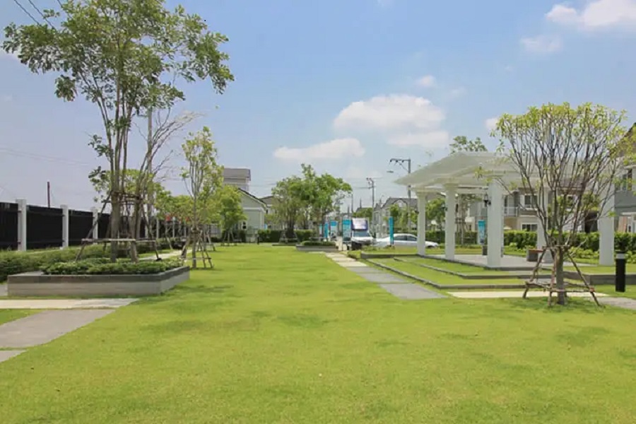 The-Village-Bangna-Wongwaen-2