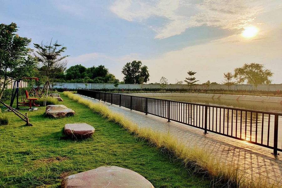 เดอะ-ชิค-ทาวน์-ลาดหลุมแก้ว