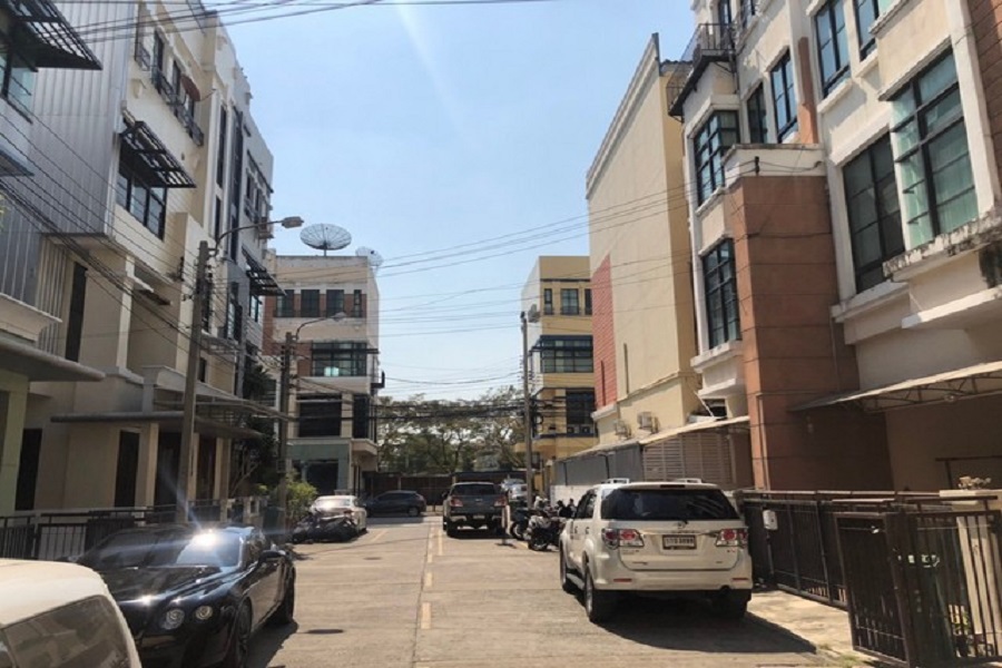 บ้านกลางกรุง-ออฟฟิศ-พาร์ค-บางนา