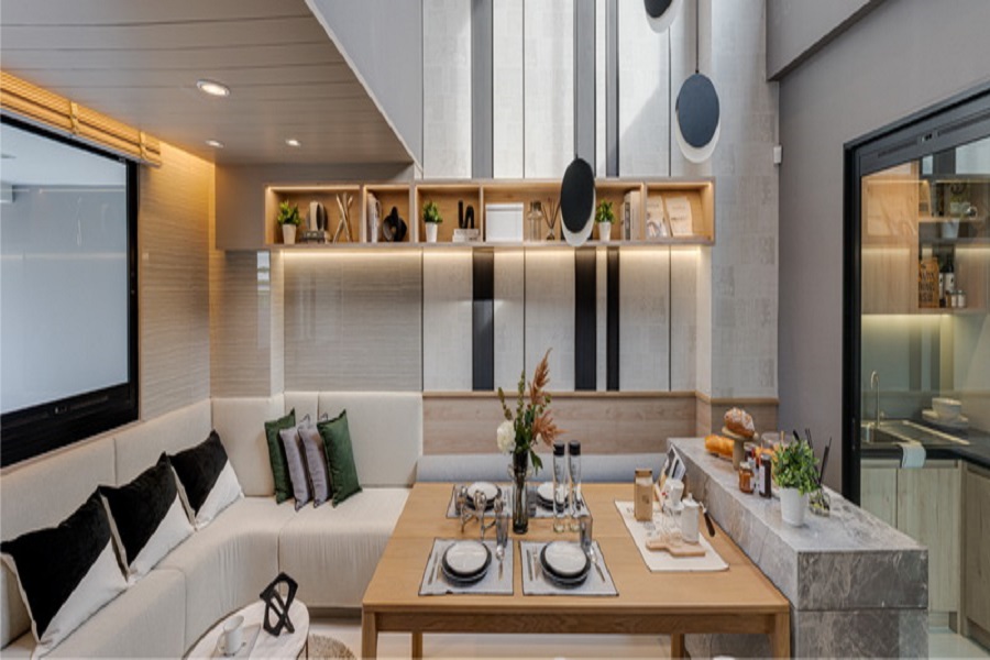 เนอวานา-ดีฟายน์-กรุงเทพกรีฑา